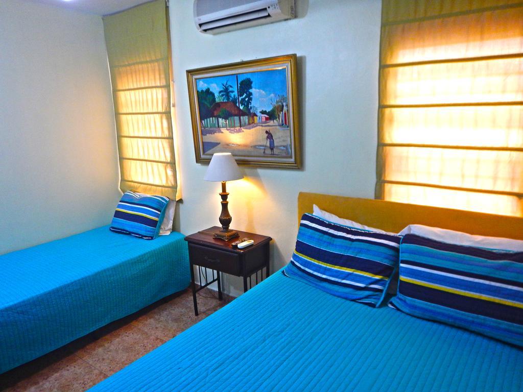 Suite Colonial Santo Domingo Szoba fotó